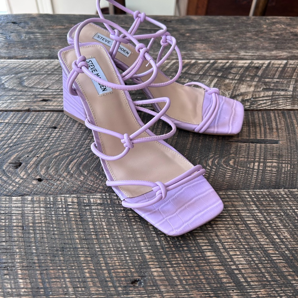Steve Madden Lavender Strappy Sandals